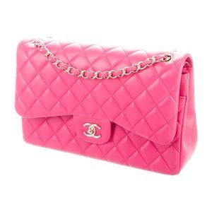 CHANEL
Classic Jumbo Double Flap Bag